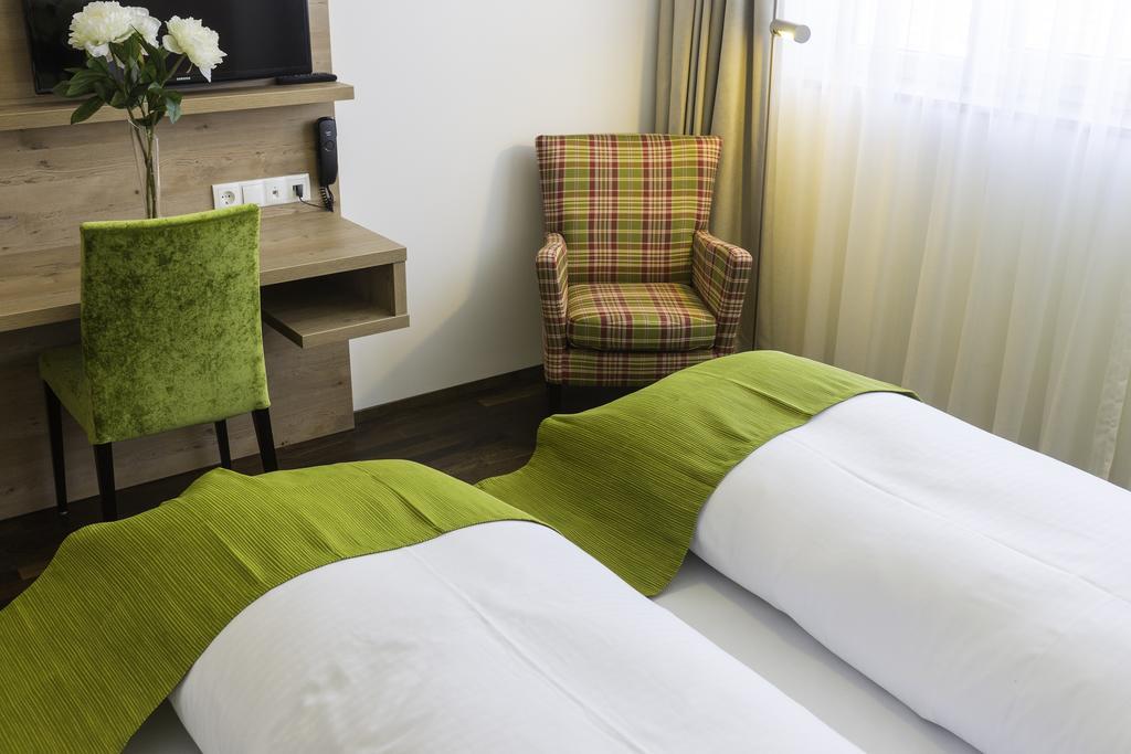 Hotel Rheingold Gailingen Ruang foto
